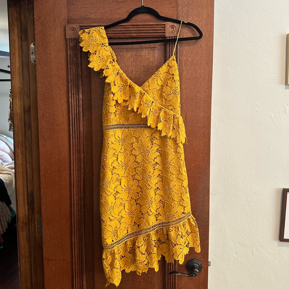 Sailor Sophia asymmetric mustard lace mini dress